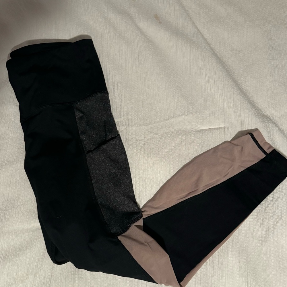 Black and pink leggings